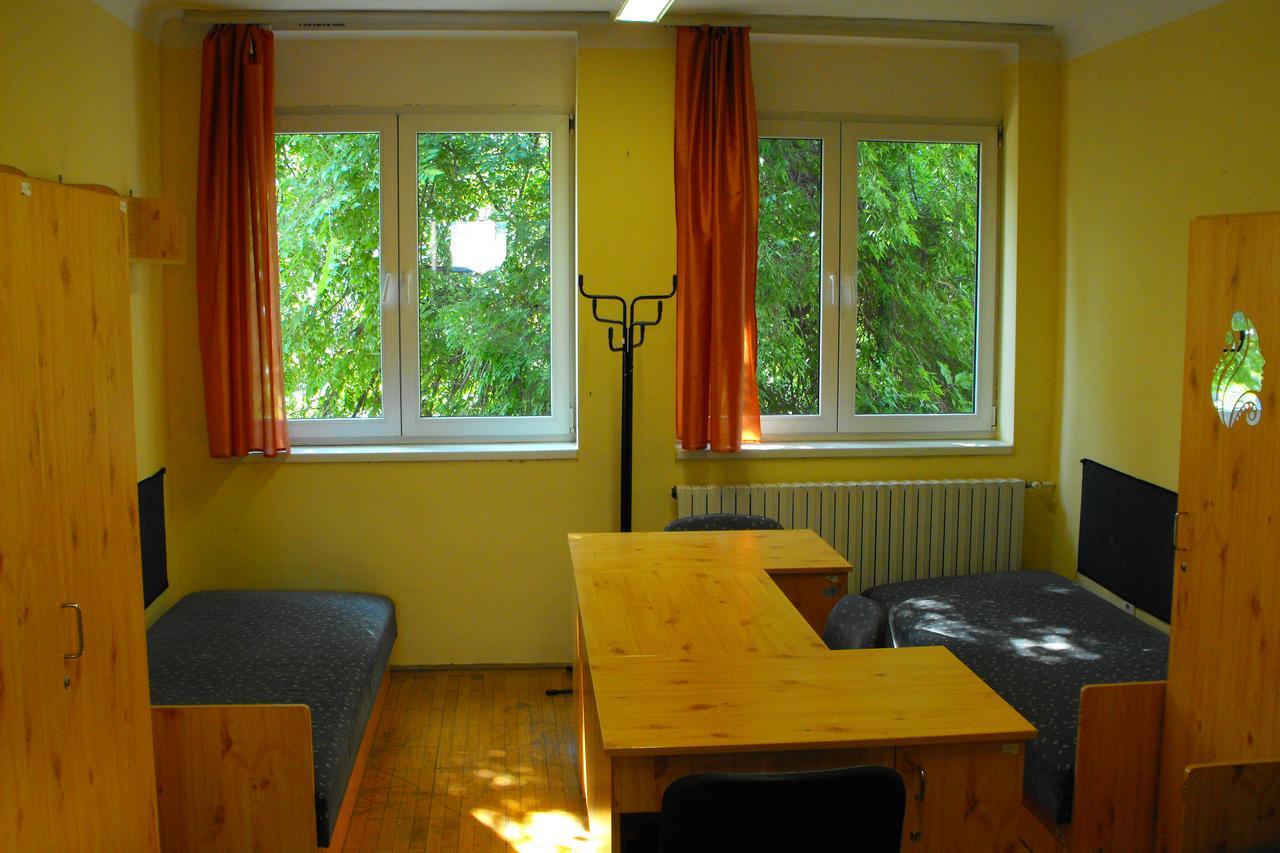 Jozsef Attila Guesthouse Будапеща Екстериор снимка